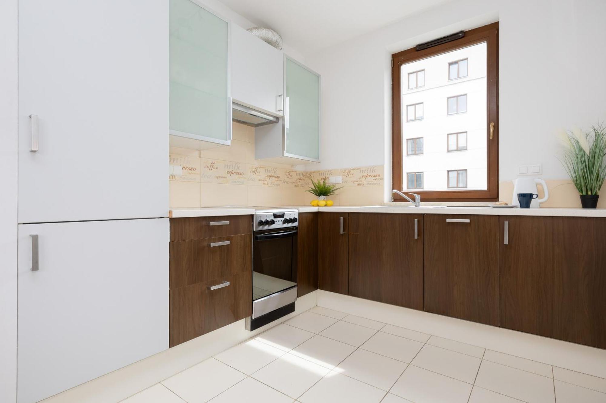City Apartment With Parking Near Metro Mlociny By Noclegi Renters Varsavia Esterno foto