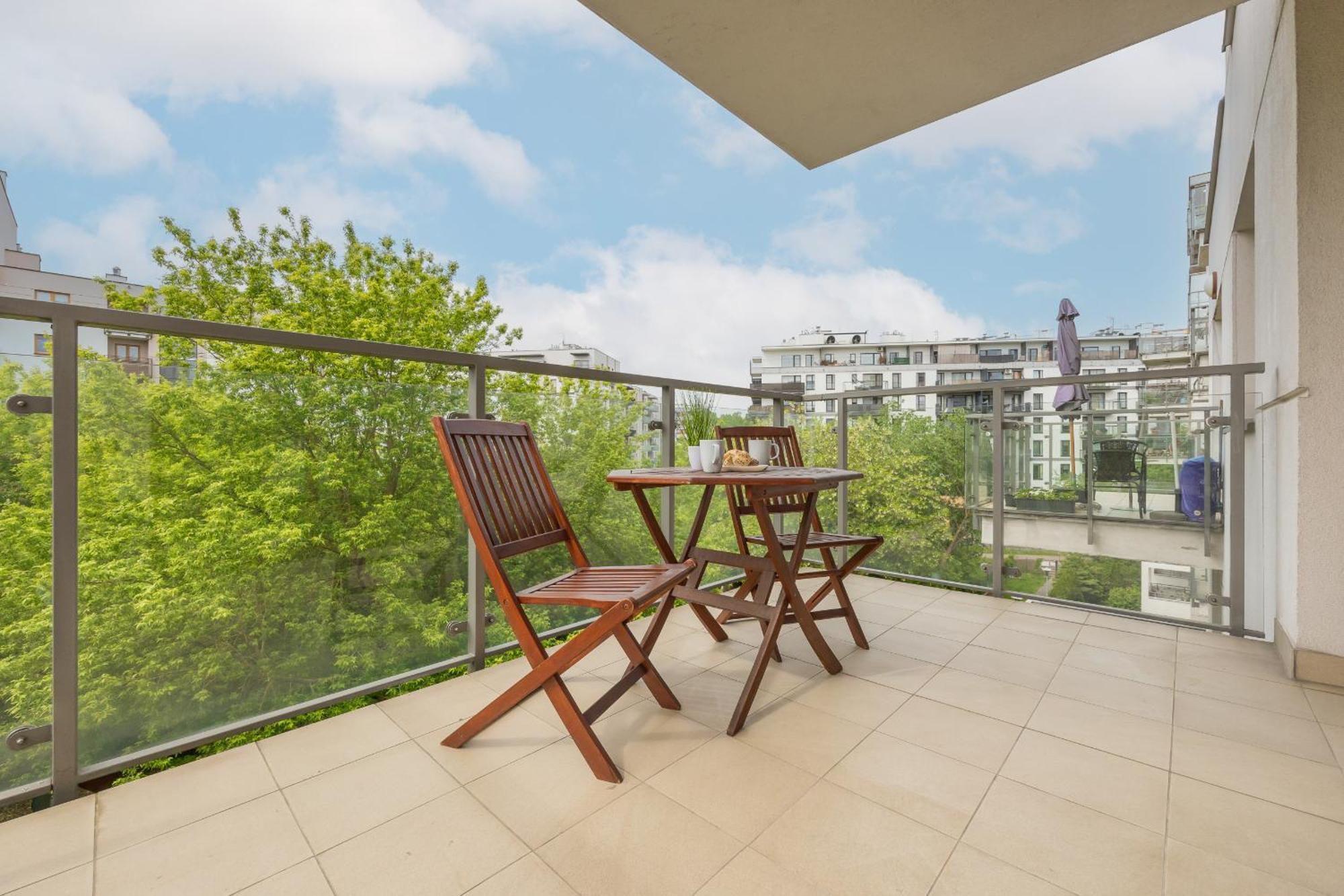 City Apartment With Parking Near Metro Mlociny By Noclegi Renters Varsavia Esterno foto