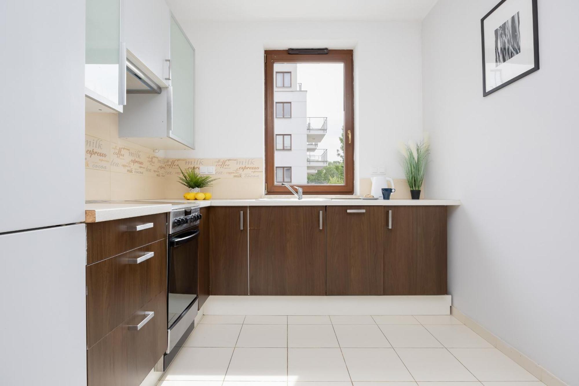 City Apartment With Parking Near Metro Mlociny By Noclegi Renters Varsavia Esterno foto