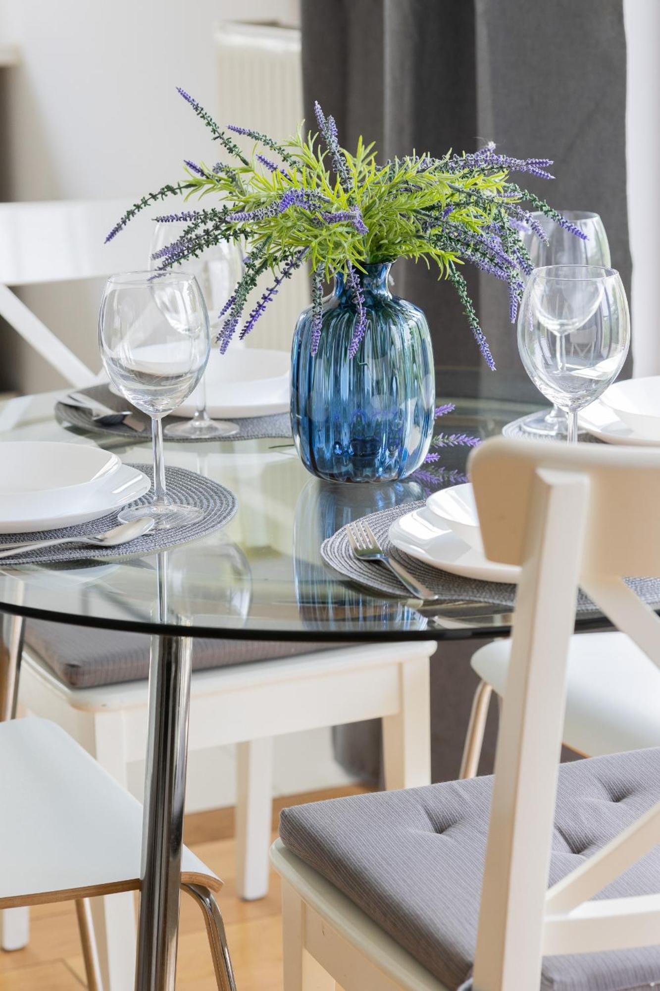 City Apartment With Parking Near Metro Mlociny By Noclegi Renters Varsavia Esterno foto